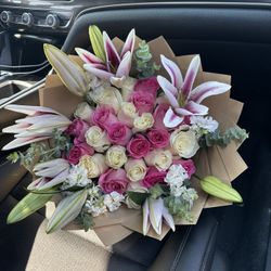 Flower Arrangements 
