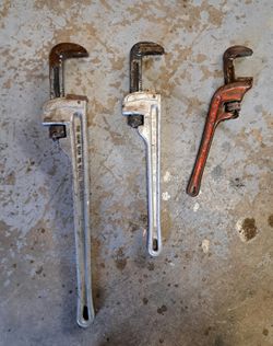 Pipe fitter tools by Rigid