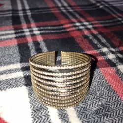 gold diamonds bracelet 