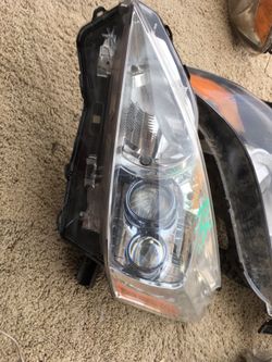 2011 to 2013 Lexus headlight