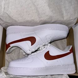 Brand New Women’s Nike Shoes 