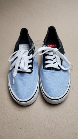NWT Levi's Women Blue and Black Sneakers Size 7