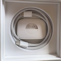 Apple AirPod Pro Gen 3 Active  Noise Cancellation c