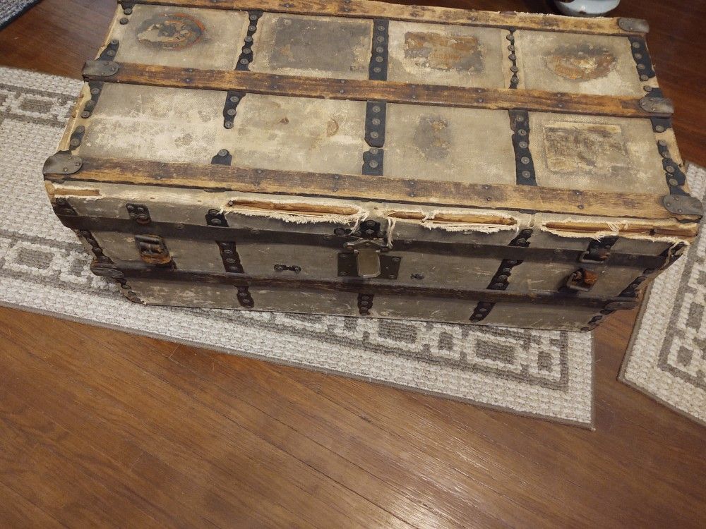 Vintage Trunk
