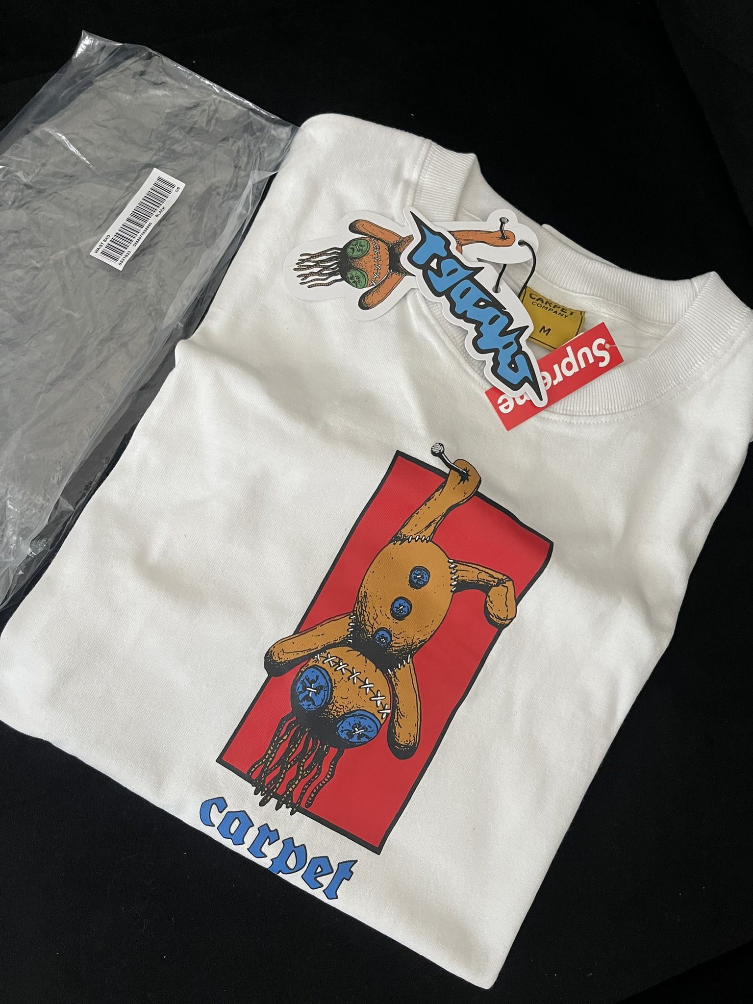 Carpet Company Voodoo Tee White Supreme Size M D/S