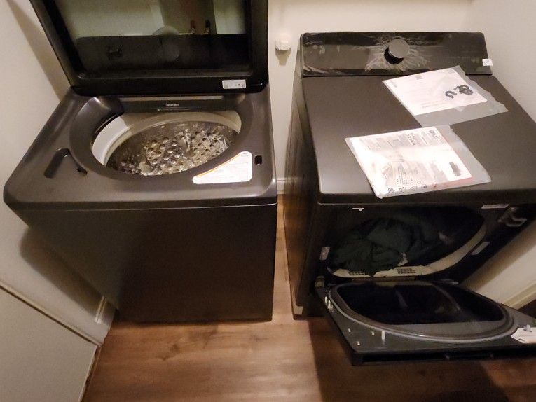 LG Mega Load Washer And Dryer Set