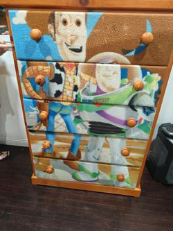 Toy Story Kids Dresser 4 Drawers, USED, Real wood, Free