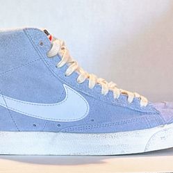 Nike blazer Mid 7 women’s shoes size 9