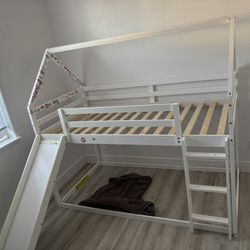 Twin Bunk Bed 
