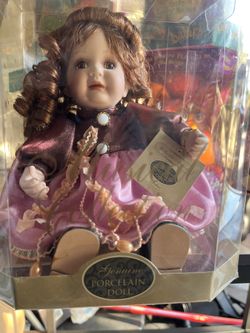 Genuine Porcelain Doll(Justine)