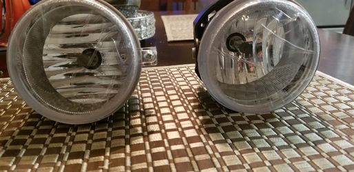 2005 Chrysler Pacifica fog lights