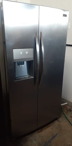 Frigidaire Quad Door Stainless Steel Refrigerator
