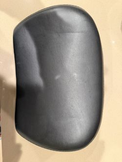 Genuine OEM Harley Davidson Backrest Black Leather And Black + Crome Kit