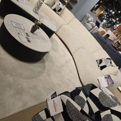 ✨️XL Sectional Sofas✨️ Furniture Queen Bedrooms, Dining Avail