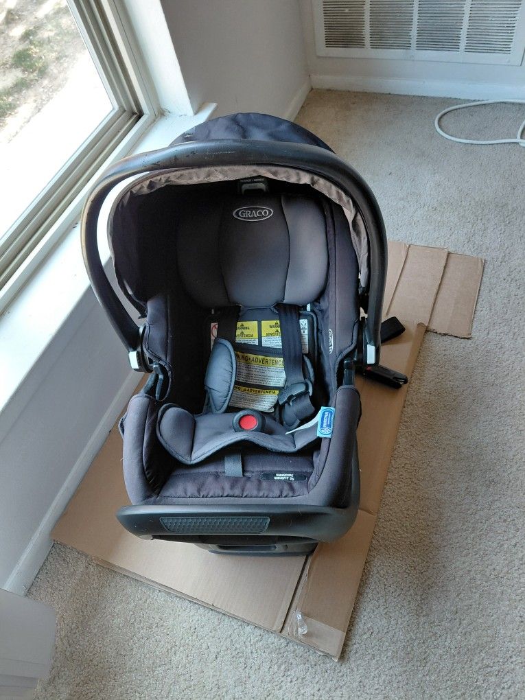 2 Infant Cart Seats $40 Per Car Seat We Have 2 NE Philly Still Available