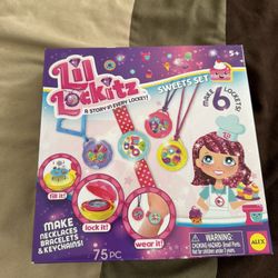 NEW Little Lockitz Set