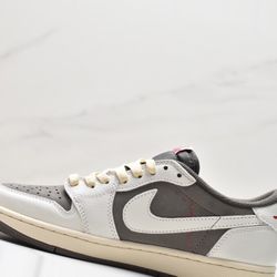 Jordan 1 Low Travis Scott Reverse Mocha 260