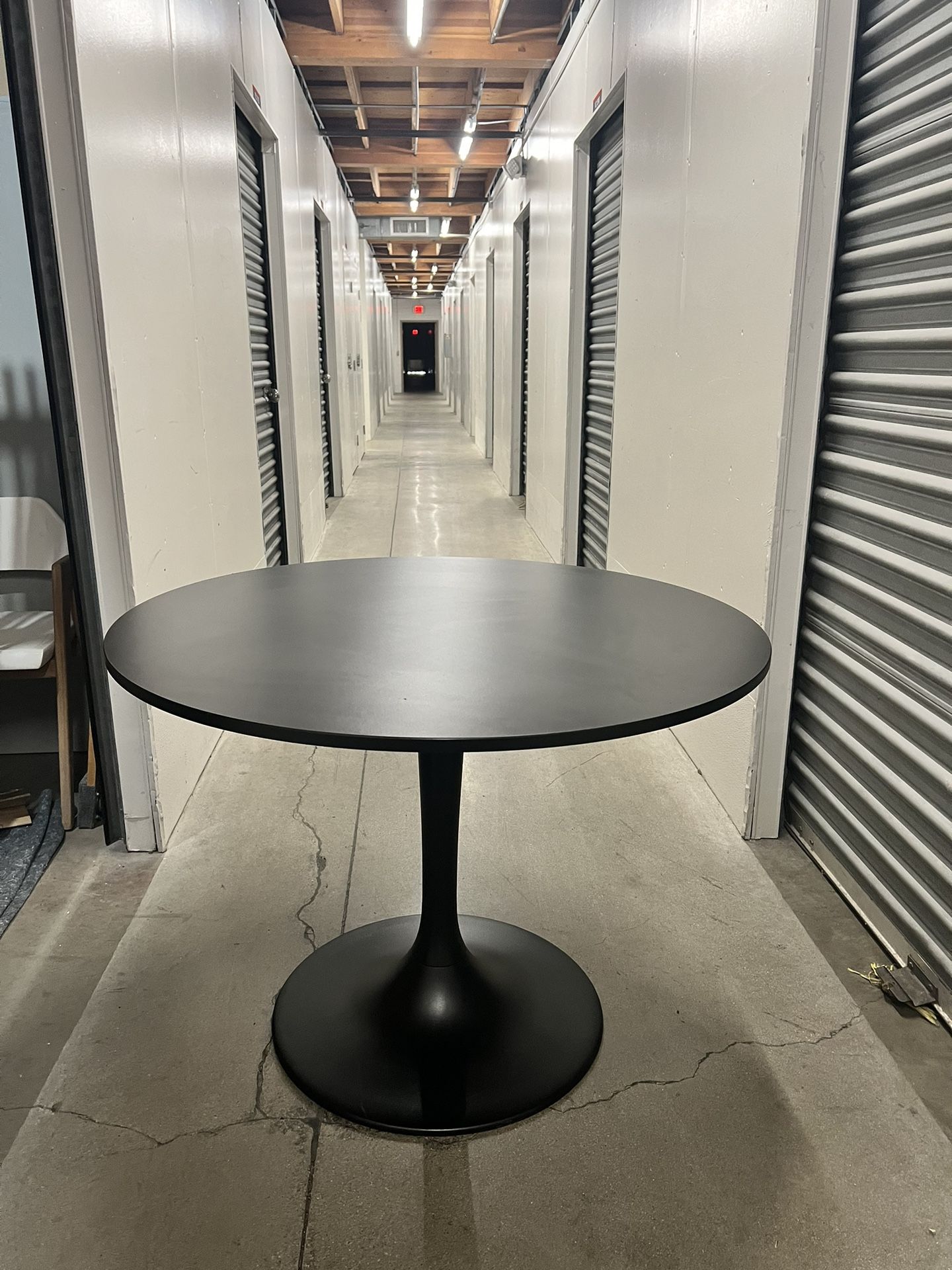 Round Dining Table - Ikea Docksta Black