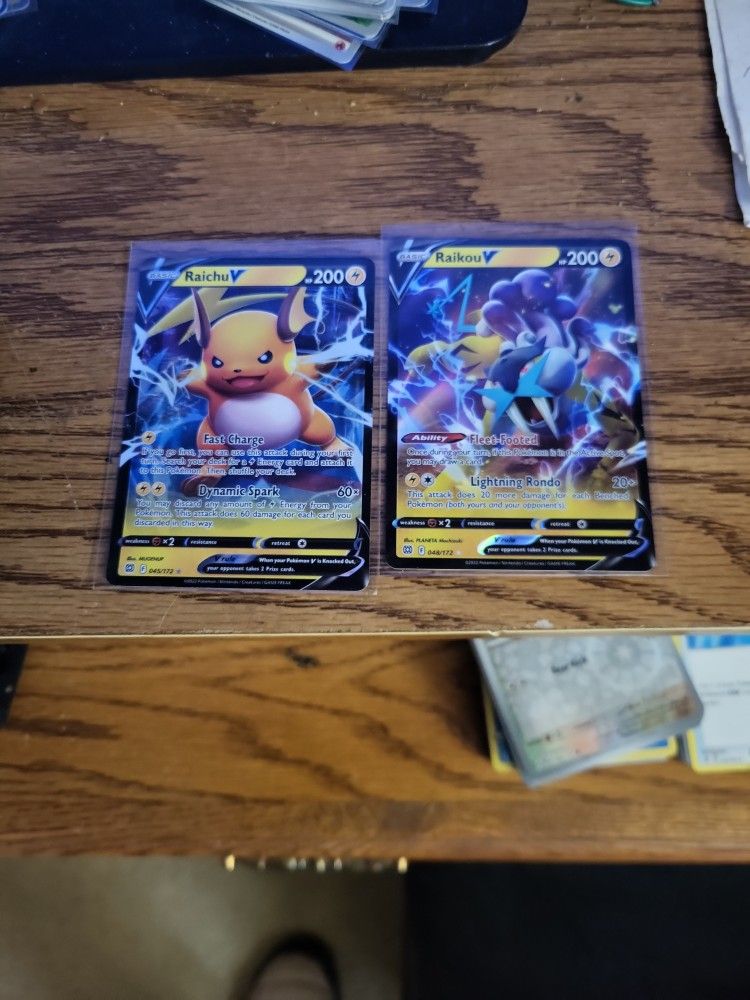 Pokémon Raichu V And Raikou V