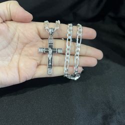 925 Sterling Silver Men's Cross Crucifix CZ Pendant & Figaro Chain