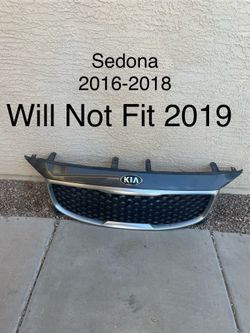Kia Sedona Grille Minivan (Kia part)