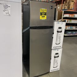 10.0 Cubic Feet Refrigerator/ Freezer, RCA, Brand New Never Used 