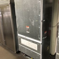 Sub Zero 36”Wide Built In Bottom Freezer Refrigerator Panel Ready