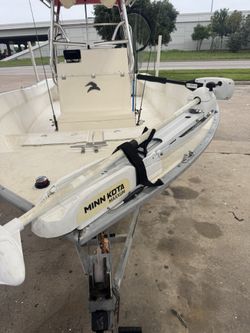 Minnkota maximum trolling motor 70 lbs thurst 24 volts