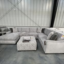 Gray Sectional w/ chaise 