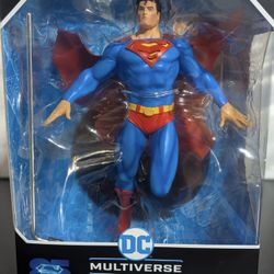 SUPERMAN Statue McFarlane 