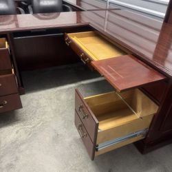 A Beautiful Set Of Executive Boards L Shaped Desk And A Filing Cabinet 