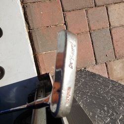 VINTAGE Wilson Patty Berg Two Way Ladies Putter vintage Leather Grip.