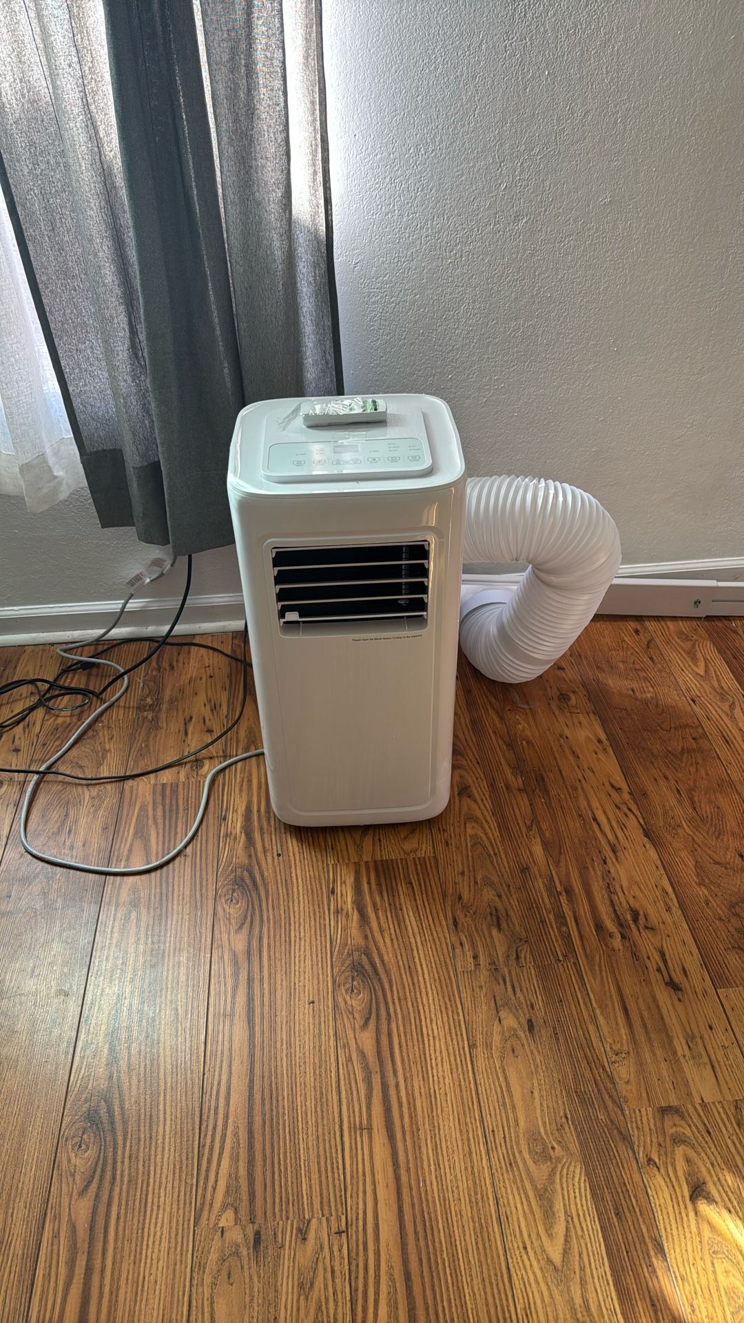 Air conditioner And Dehumidifier