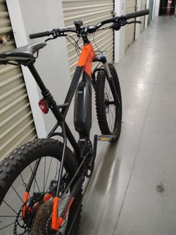 Marin male trail 3 with speedbox and night ride lights
