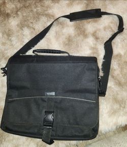 Targus Messenger Laptop Case