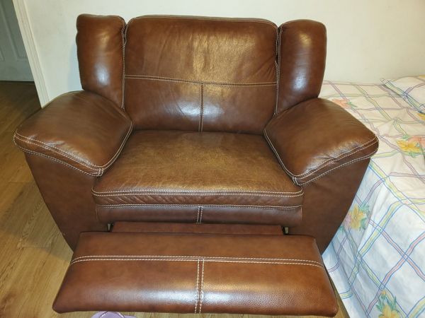 Recliner sofa for Sale in Thomasville, NC - OfferUp