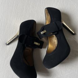 Black Gold Heel Shoes Size 8 New