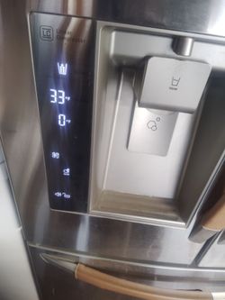 Lg refrigerator..French doors..works Great