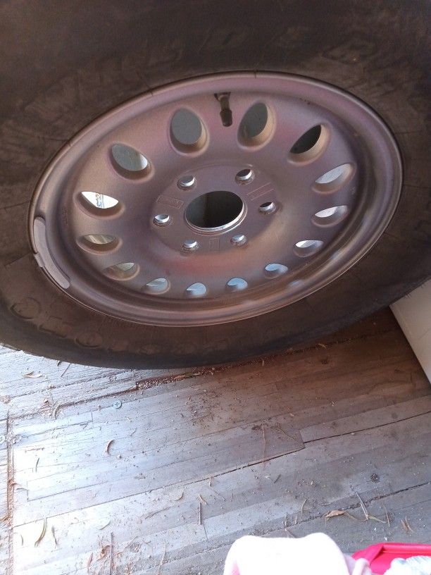 Tahoe Spare Tire W/Rim