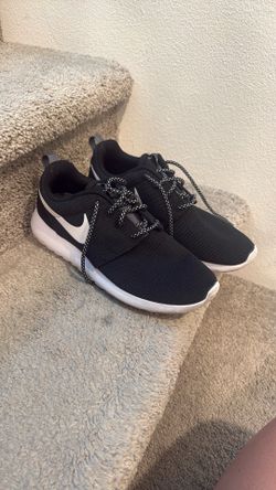 Nike Women’s 9.5