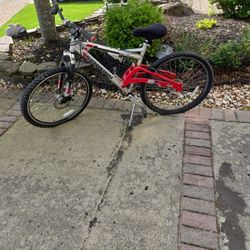 SCHWIN MOUNTAIN BIKE