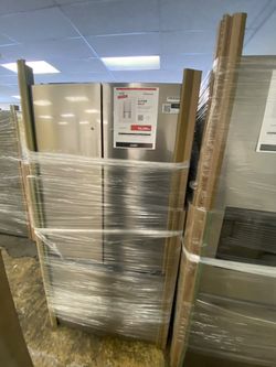 Frigidaire FRFG201LAV Refrigerator