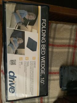 New Drive Medical Folding Bed Wedge, 10" - Never Used