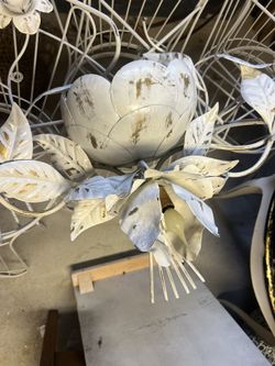 Very Large Wall Mounted Metal Rose 🌹 Hanging Sconce Shabby Chic