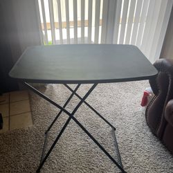 Elegant Height Adjustable Table 