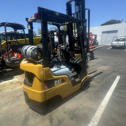 Cat Forklift 
