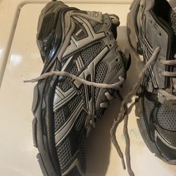 balenciaga runners 