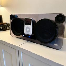 iHome iP1 iPhone iPod Speaker & Dock 