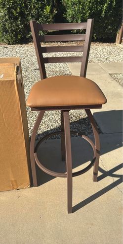 2 high top barstools
