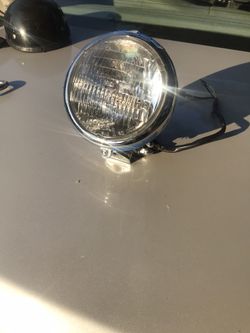Headlight off 2000 Harley duece